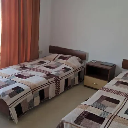 Daire Oasis Club, Kras 2 Bed *