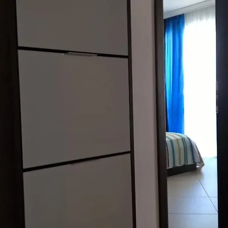 Апартамент Oasis Club, Kras 2 Bed