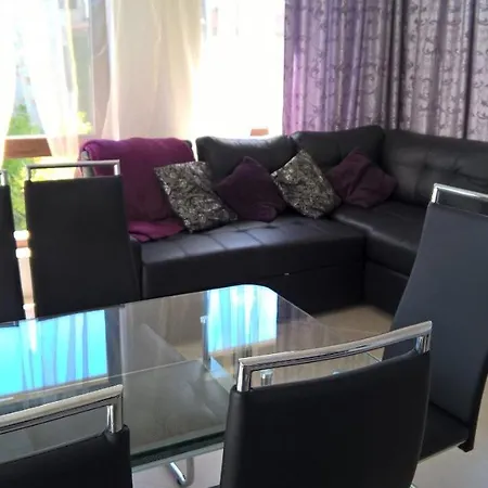 Oasis Club, Kras 2 Bed Лозенец